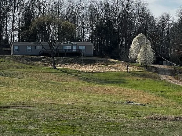 782 J E Haynes Ln, Irvington, KY 40146