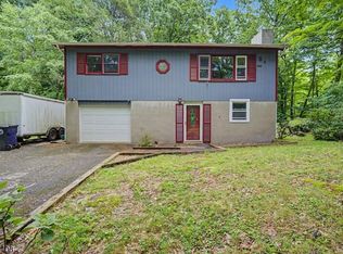 16 Foulton Ter, Sussex, NJ 07461