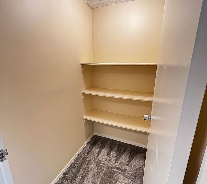 1st image of 711 W Gordon Ter APT 118