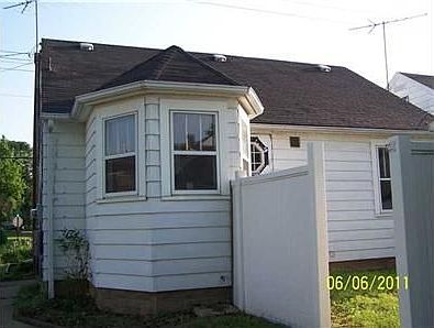 2nd image of 1140 W Fair Ave