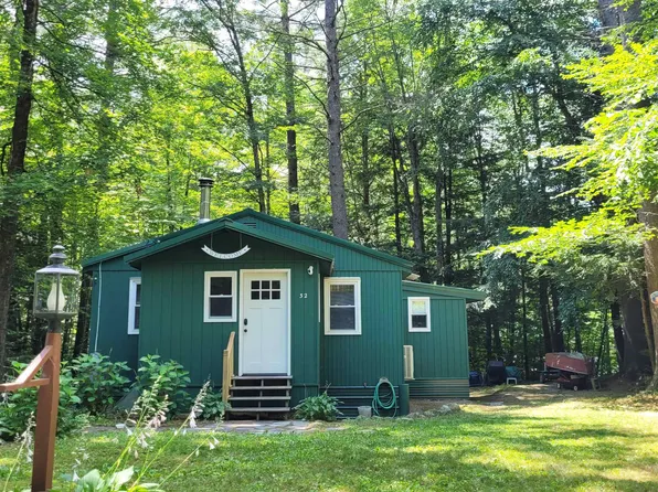 32 Spring Street, Hillsborough, NH 03244