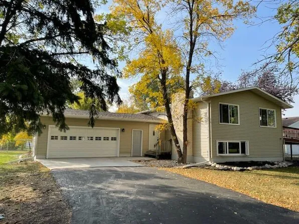 206 Ash St, Harwood, ND 58042