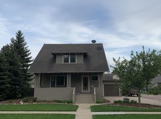 205 W Main St, Beresford, SD 57004