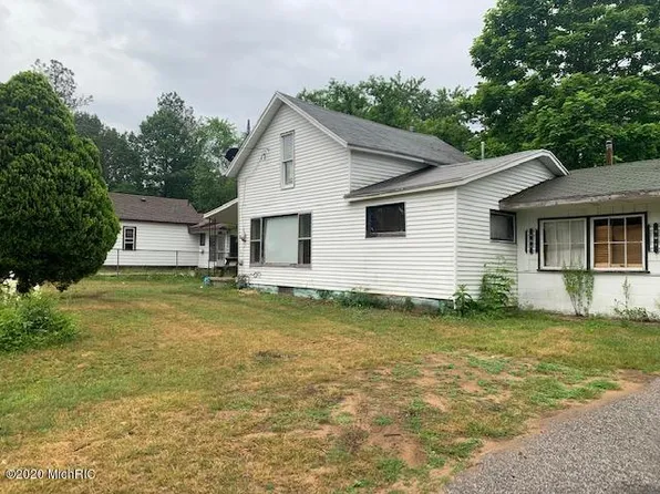 32680 M 140 Hwy, Covert, MI 49043