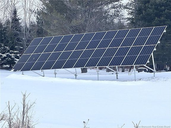 4th image of 215 Lansdowne Rd