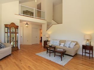 25 Sunset Dr, Watsonville, CA 95076