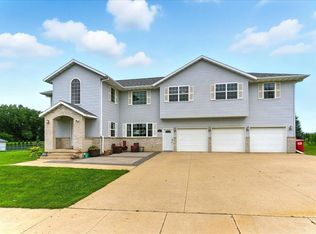 619 Sal Ave, Dunkerton, IA 50626