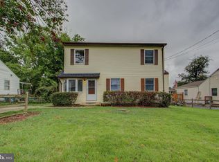 7509 Magarity Rd, Falls Church, VA 22043