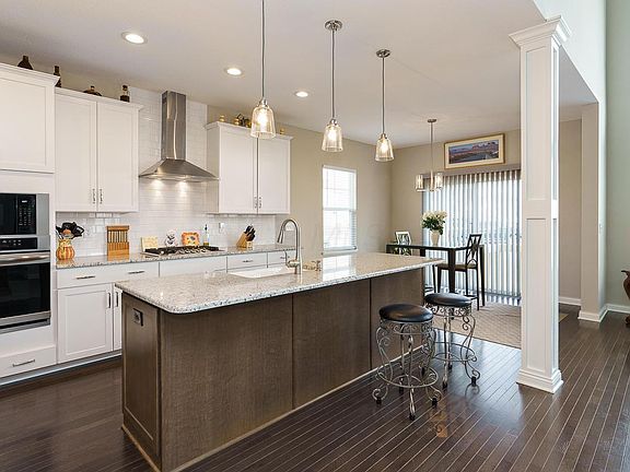 4th image of 1312 Golfview Ln