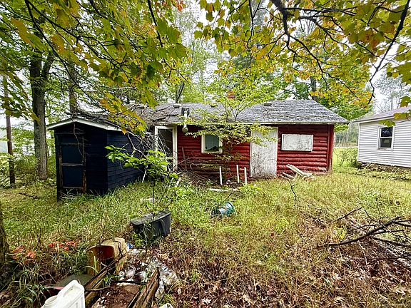 3rd image of 22155 Cohoon Rd