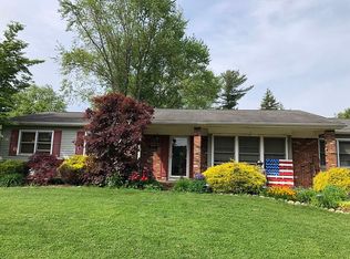 9 Pamela St, Marlboro, NJ 07746