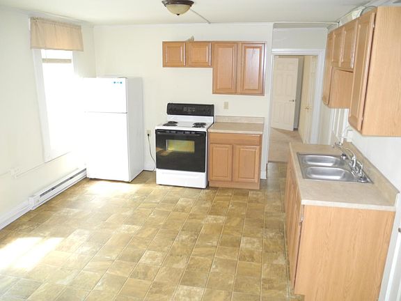 3rd image of 41 S Potomac St Fl 2nd