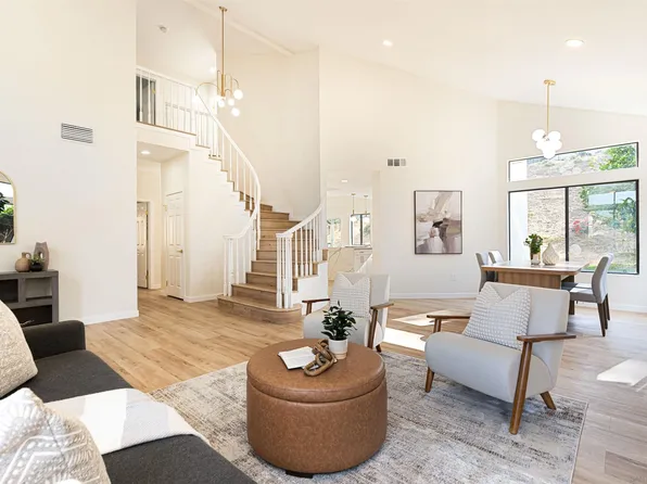 2064 White Birch Dr, Vista, CA 92081