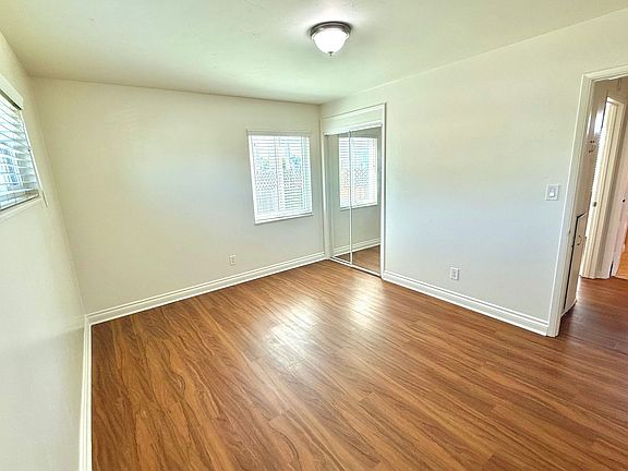 5th image of 6119 Roberts Dr