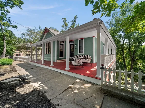 265 Spring St, Eureka Springs, AR 72632