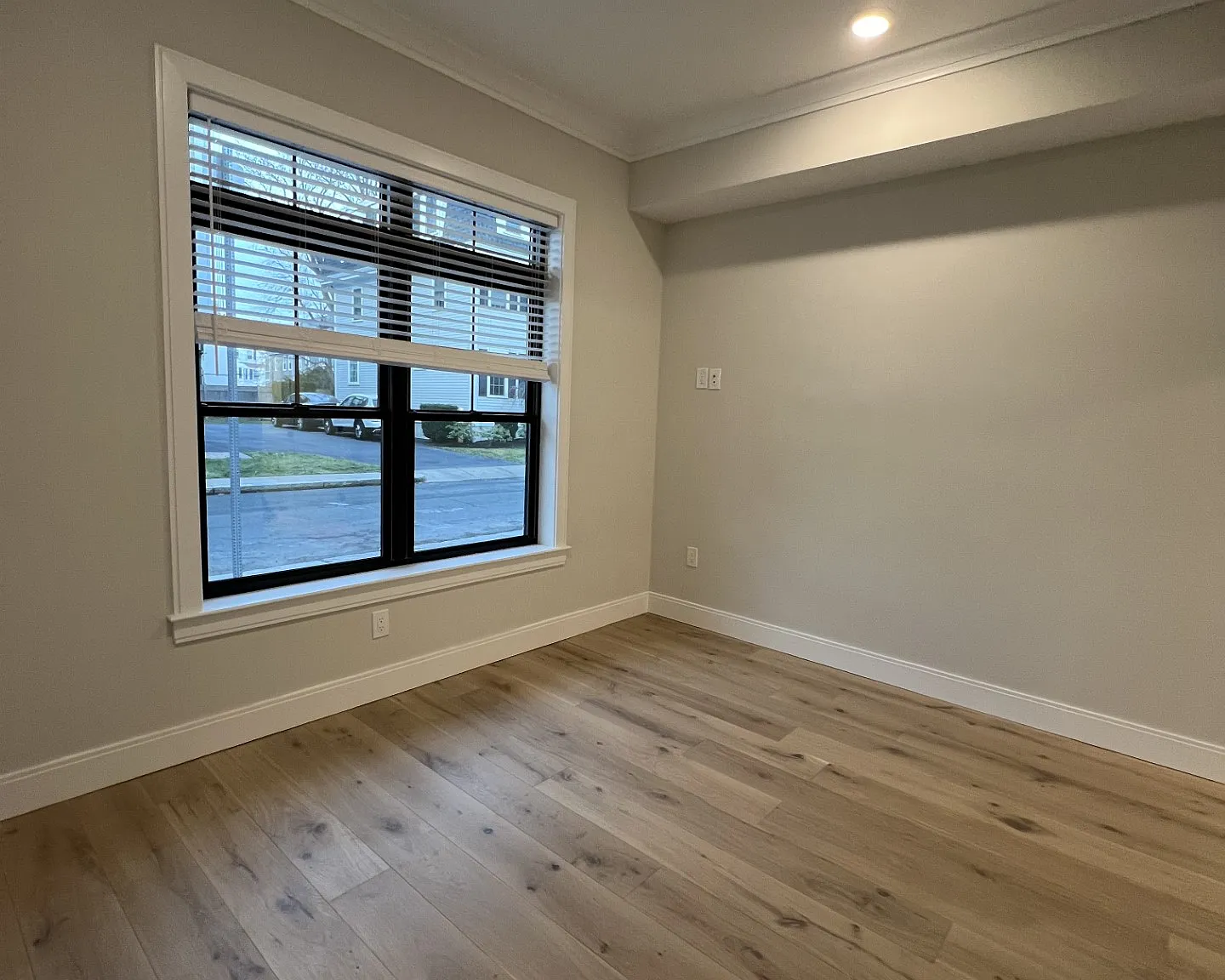 2 bed, 1150 sqft, $3,995 — Photo 3