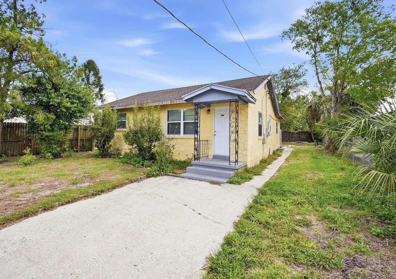 Affordable 3 Bedroom 1 Bath Home — Photo 2