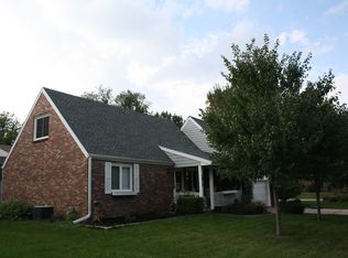 5501 Bison Dr, Lincoln, NE 68516