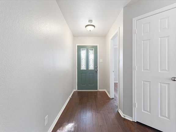 2nd image of 13100 Barbarosa Dr