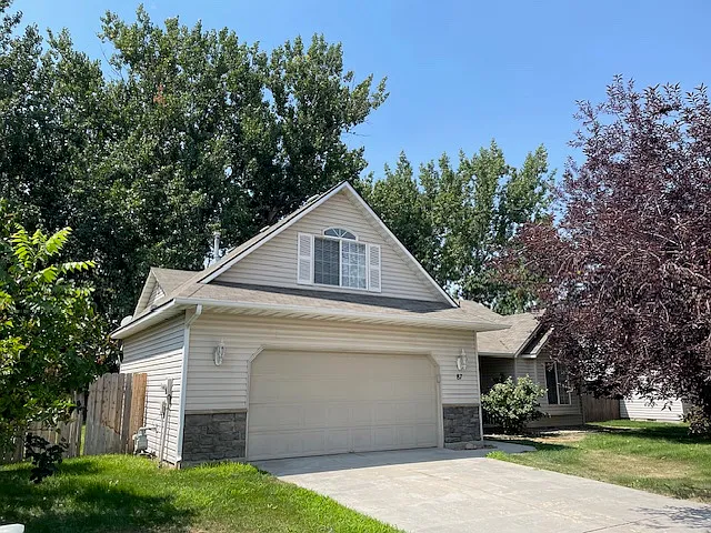87 Eaton Rd — Photo 1