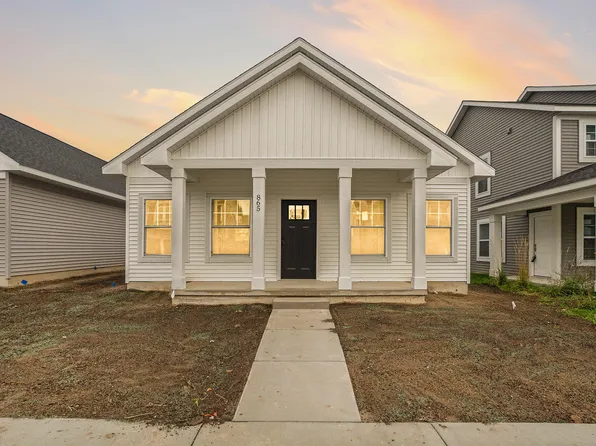 865 Winchester St, Holland, MI 49423