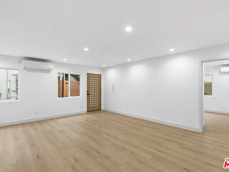 3431 Edgehill Dr — Photo 6
