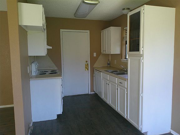 5th image of 3925 Georgetown Dr