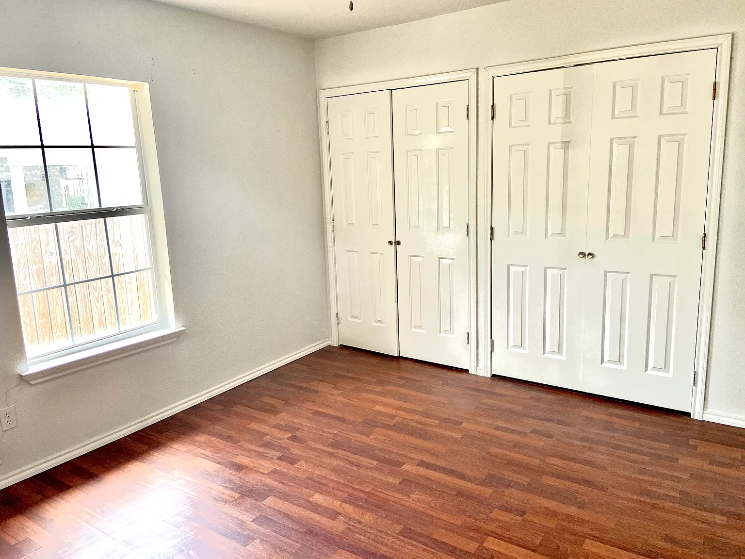 2 bed, 1000 sqft, $1,400 — Photo 3