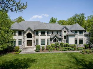 14 Alexander Dr, Flemington, NJ 08822