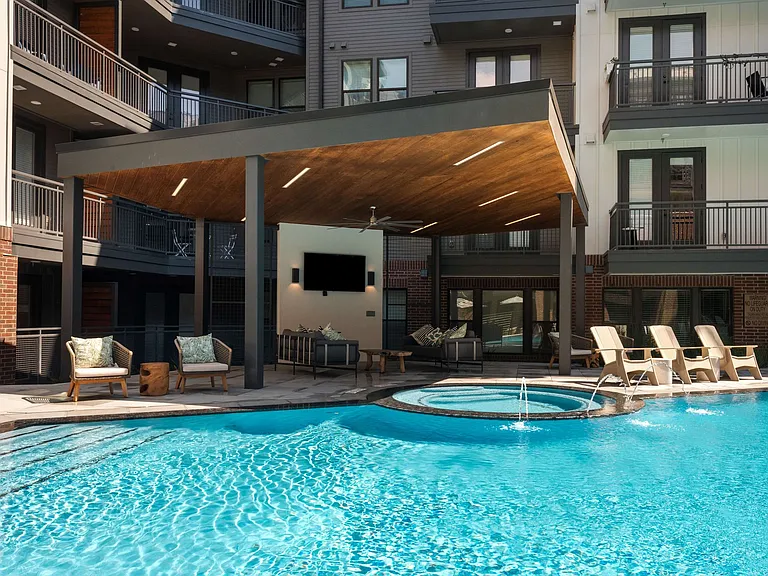 Troubadour Apartments — Photo 8