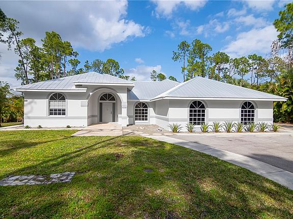 3rd image of 5099 Tallowood WAY