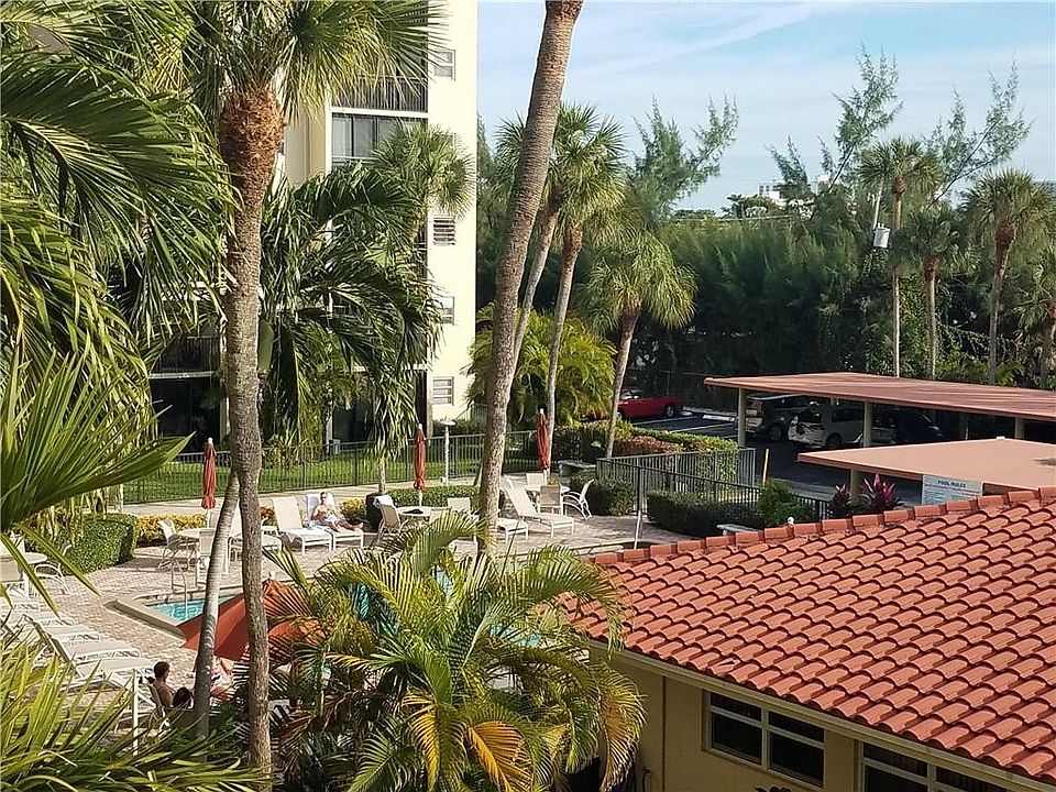 1st image of 2350 NE 14th Street Causeway #305