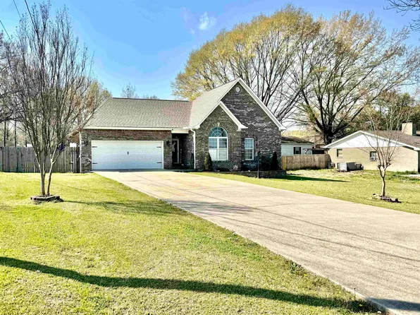 845 Hester Ave, Red Bay, AL 35582