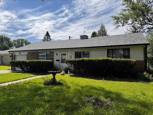 4207 Buckingham Dr, Rockford, IL 61107
