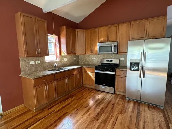 5428 S Loomis Blvd APT 3, Chicago, IL 60609