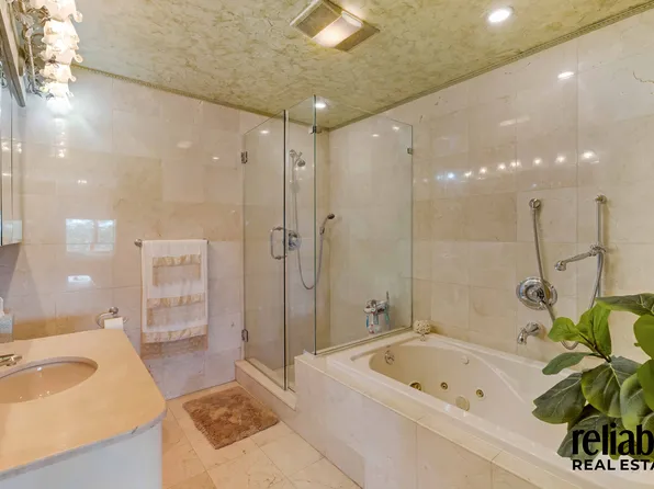 9935 Shore Road image 8 of 15