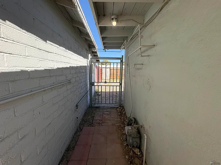 1480 S 7th Ave #1 — Photo 17