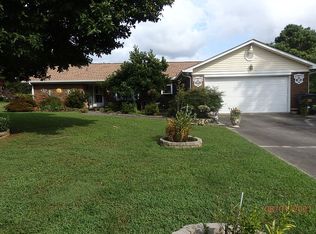 188 Meadowview Dr, Trinity, AL 35673