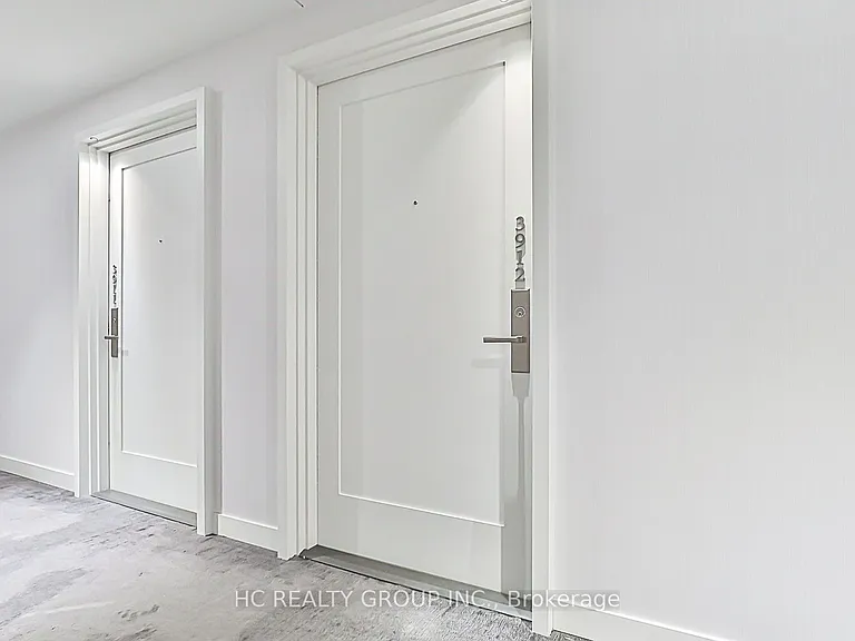 3 Gloucester St #3912 — Photo 4