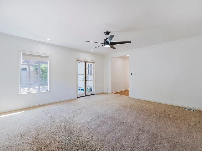 620 S Gertruda Ave — Photo 8