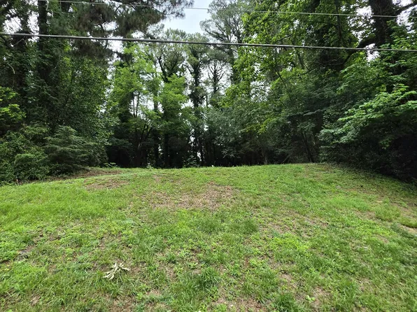 618 Simone Way, Stone Mountain, GA 30087