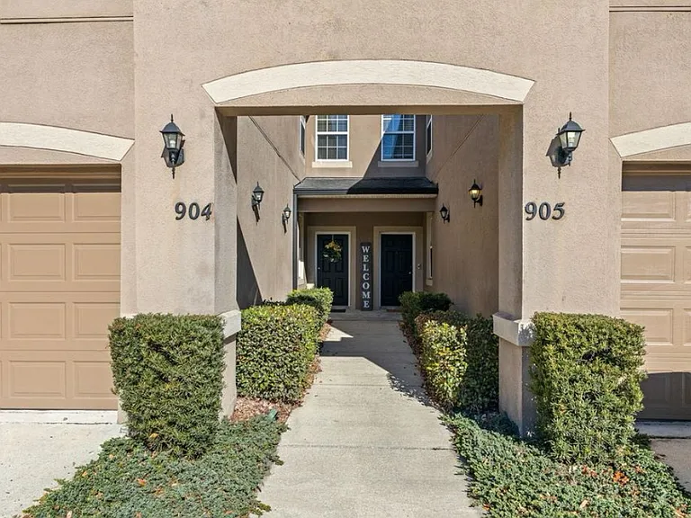 12301 Kernan Forest Blvd #904 — Photo 2
