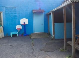 2437 Youngstown Rd SE, Warren, OH 44484