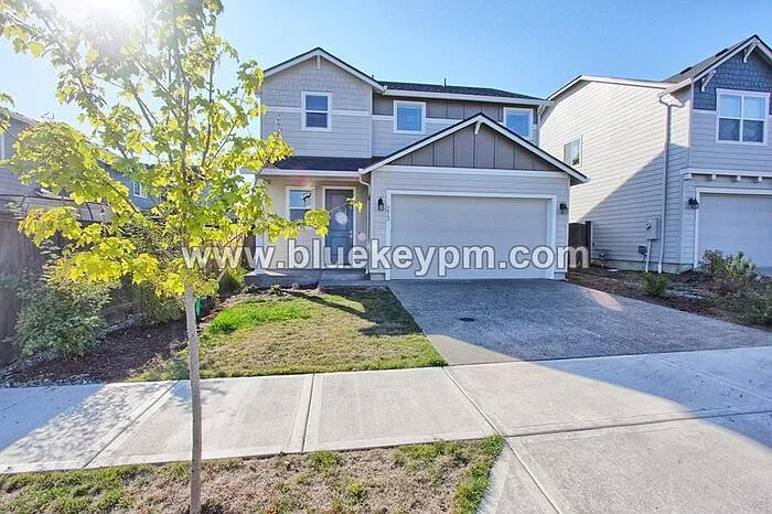 3 bed, 3.0 bath, 1652 sqft, $2,695 — Photo 2