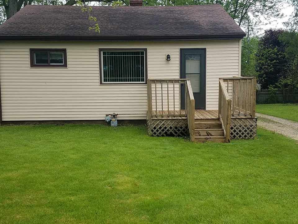 1st image of 423 Memorial Ave