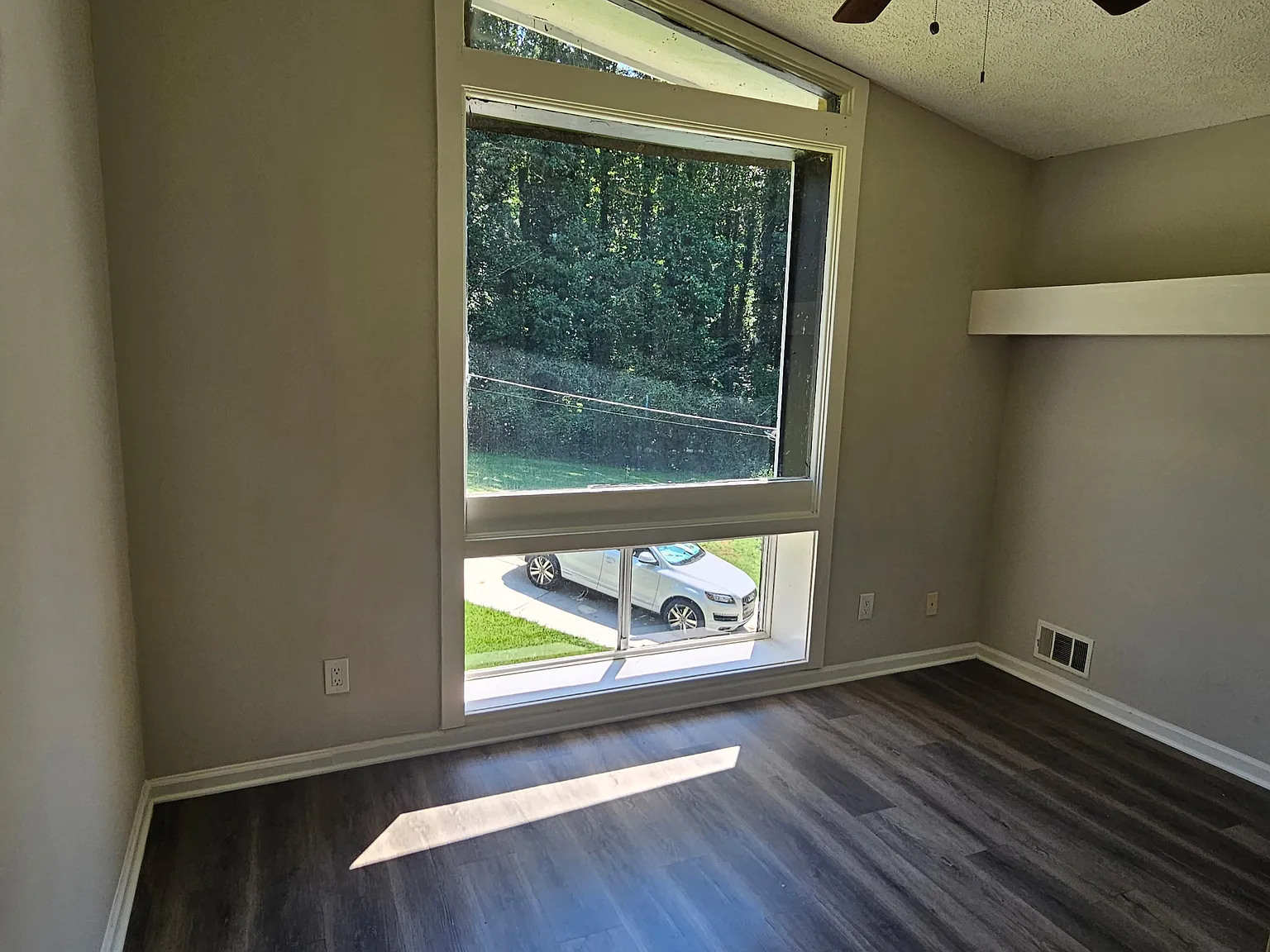 4 bed, 1433 sqft, $2,500 — Photo 4
