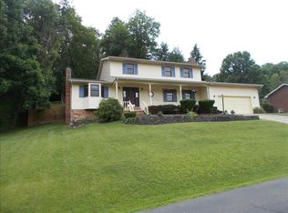 111 Teays Mdws, Scott Depot, WV 25560