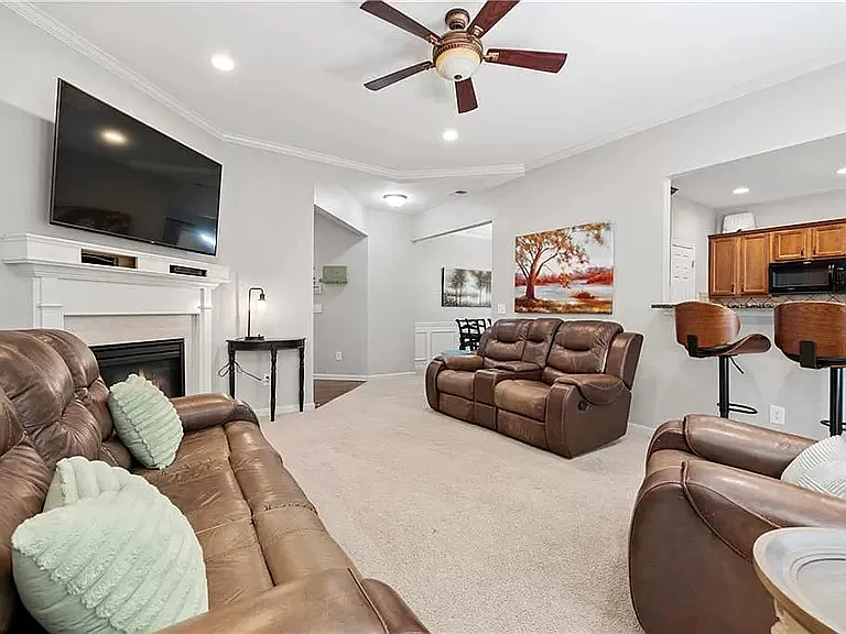 5825 Weddington Dr — Photo 5