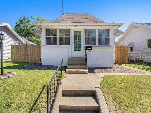 942 S 33rd St, South Bend, IN 46615