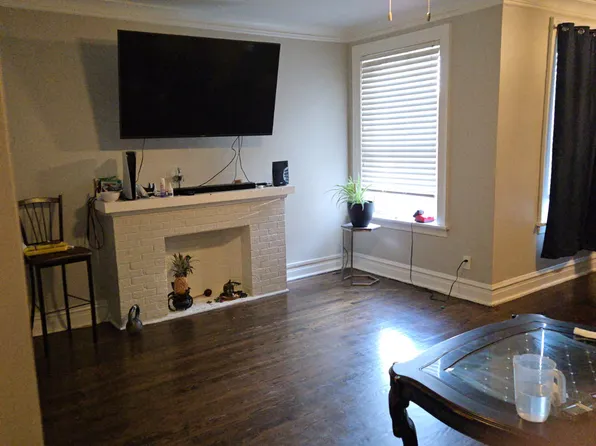 32 S Menard Ave #3N, Chicago, IL 60644